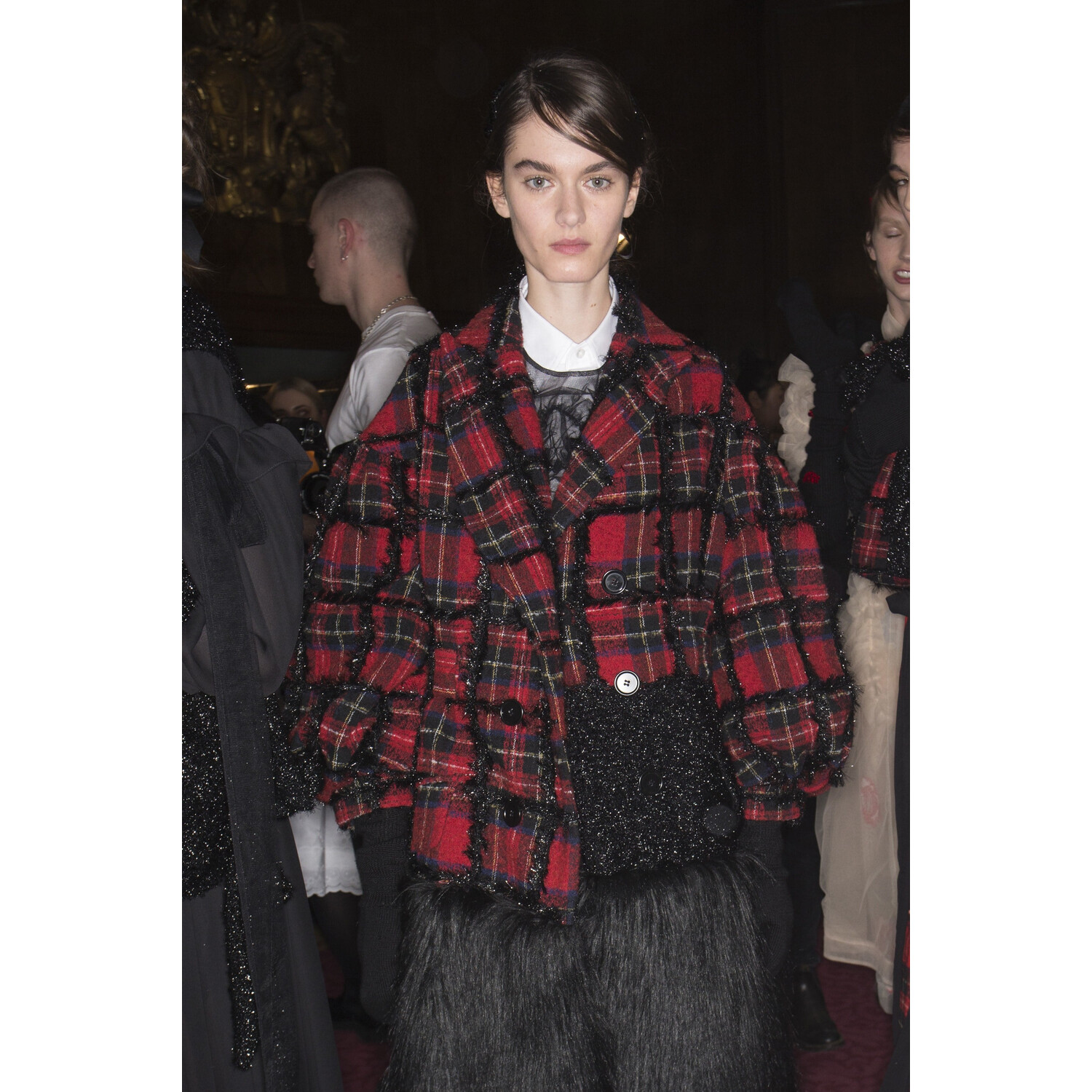 Фото Backstage Simone Rocha Fall 2018 Ready-to-Wear Backstage Simone Rocha осень зима 2018 коллекция неделя моды в Лондане LFW Mainstyles